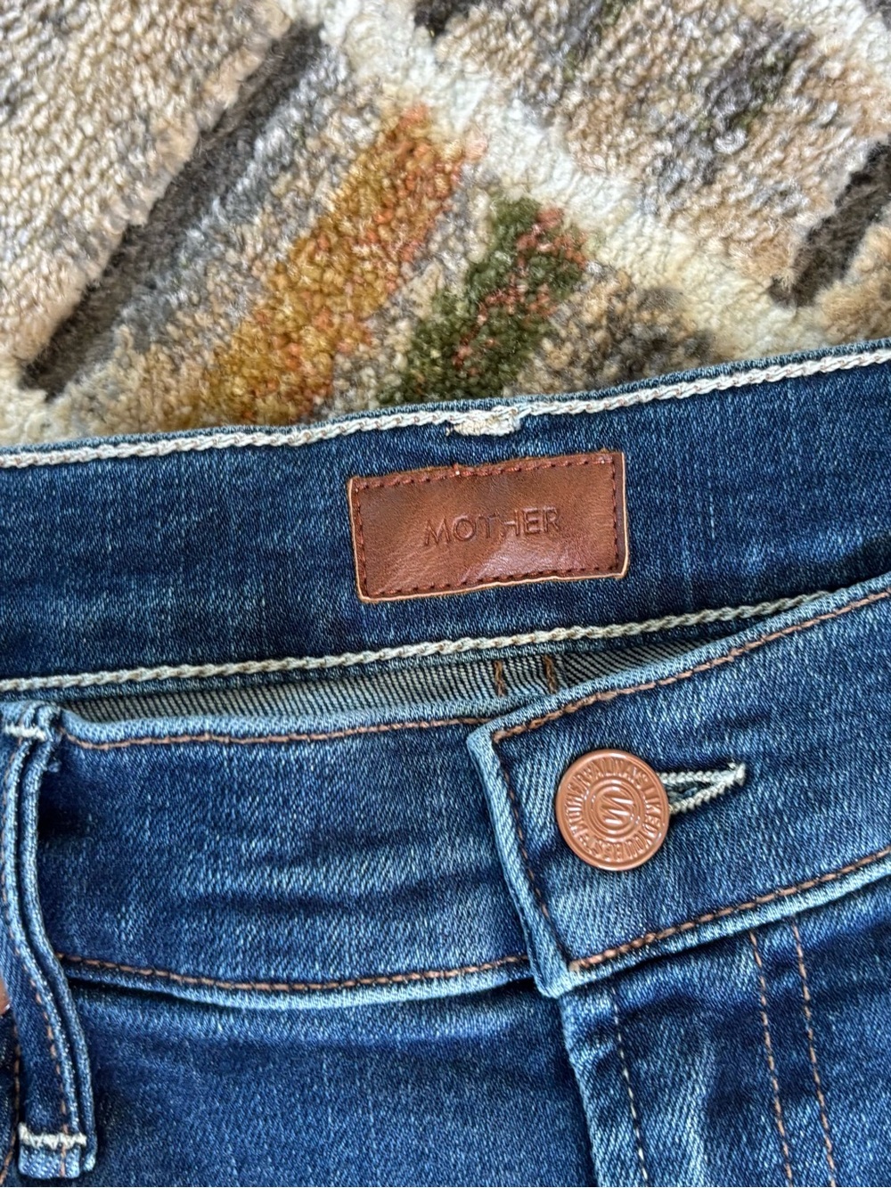 Mother Denim The Undercover Jeans In Start Your Engines Size 30. - Picture 4 of 7